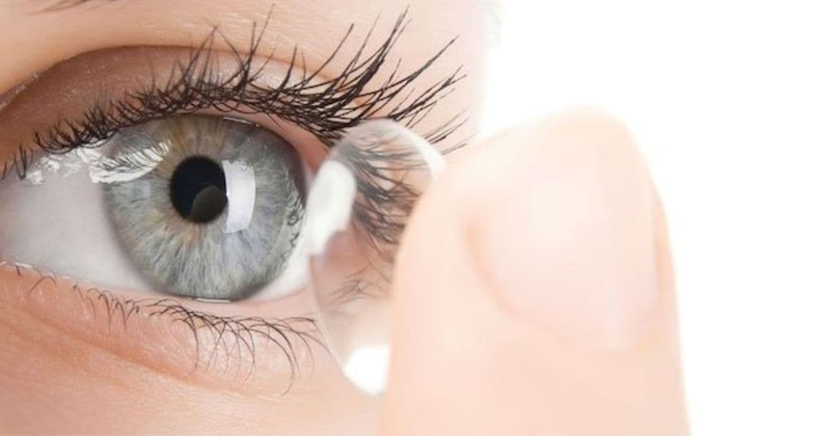 Sfaturi pentru purtătorii de lentile de contact dure
